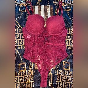 Burgundy Lingerie💋